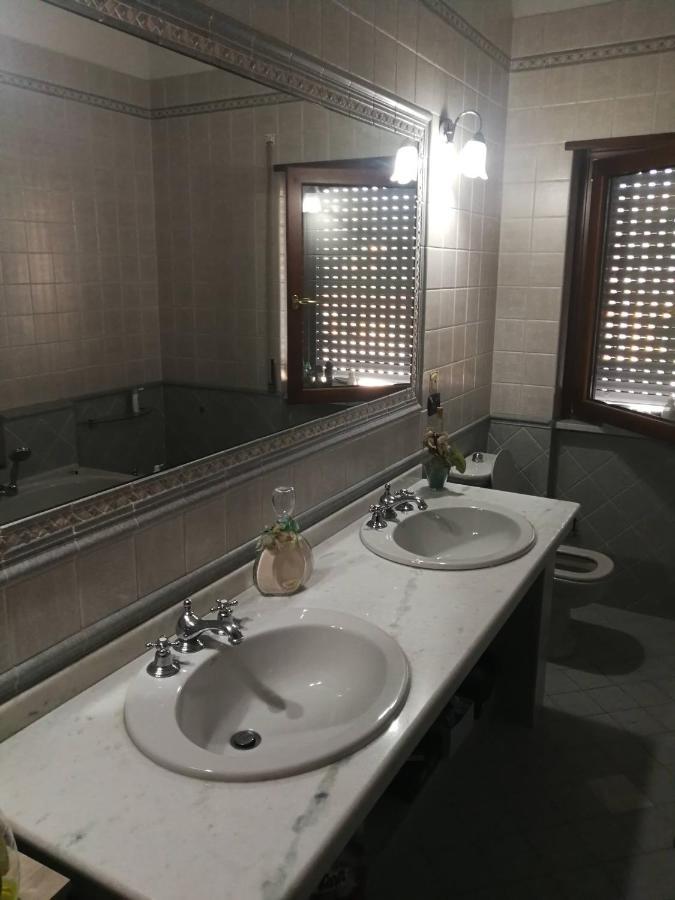 Апартаменты La Casa Di Piero Козенца Экстерьер фото